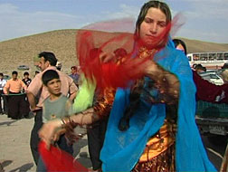 Trente ann�es apr�s la R�volution qui provoqua le d�part de nombreux iraniens, dont celui de ma famille vers la France, je retourn...