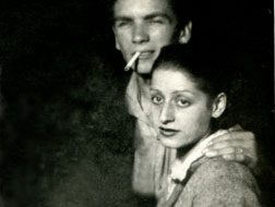 D�port�e � l��ge de treize ans, Simone Lagrange est une survivante d�Auschwitz-Birkenau et l�un des t�moins majeurs du proc�s Barb...